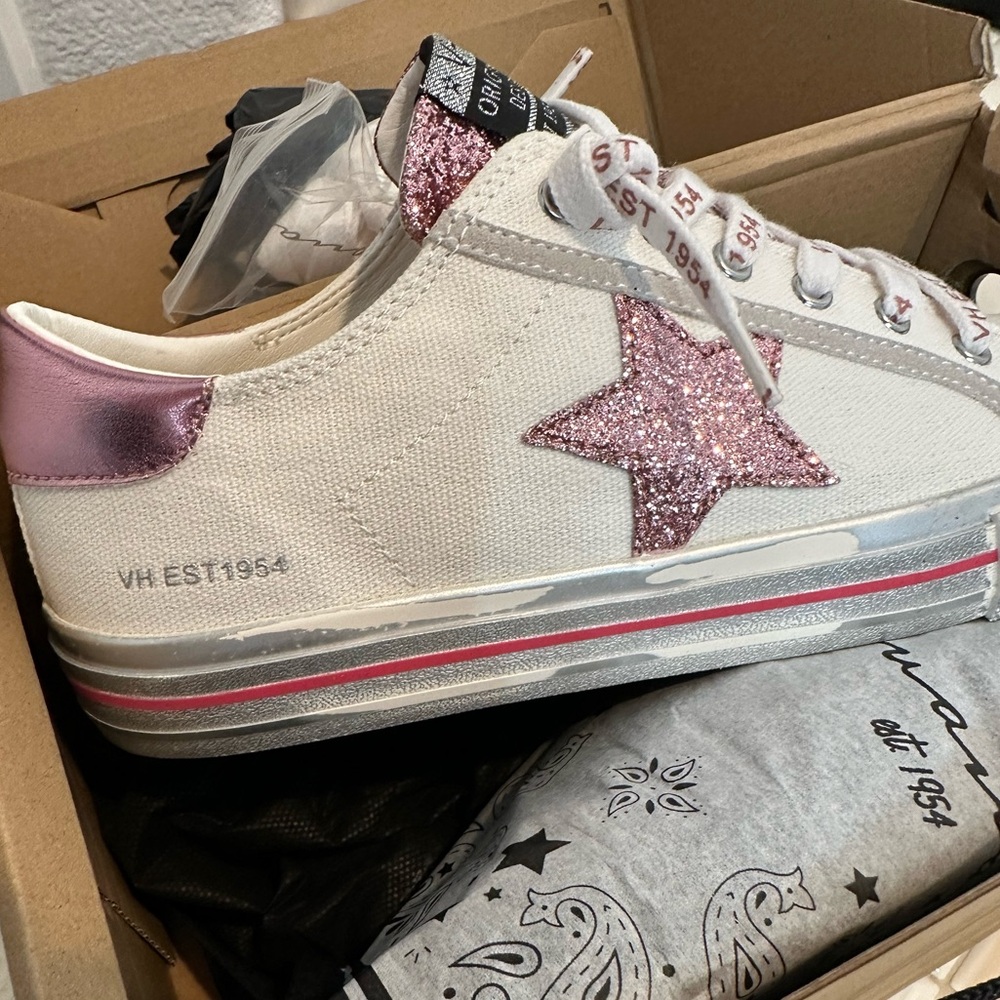 Vintage Havana White and Pink Glitter Sneakers - Picture 2 of 6